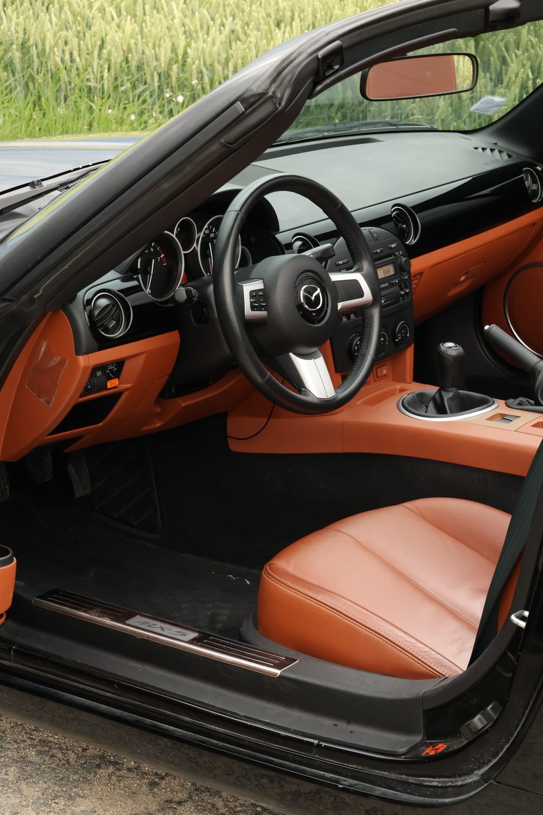 Intérieur cuir cognac côté conducteur